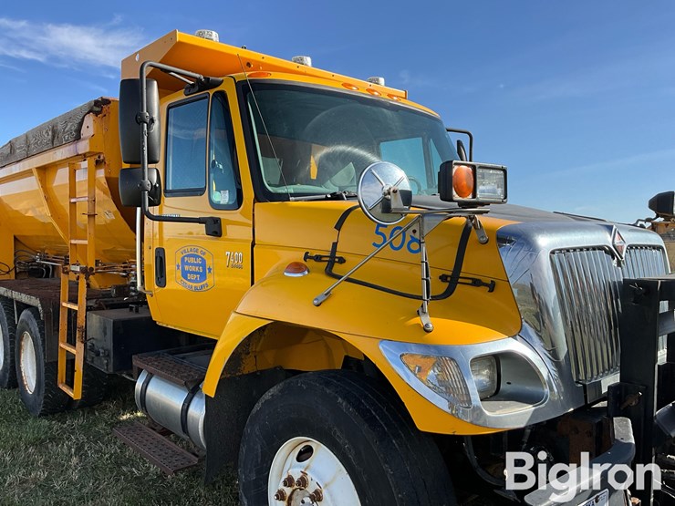 2003-international-7400-image-10