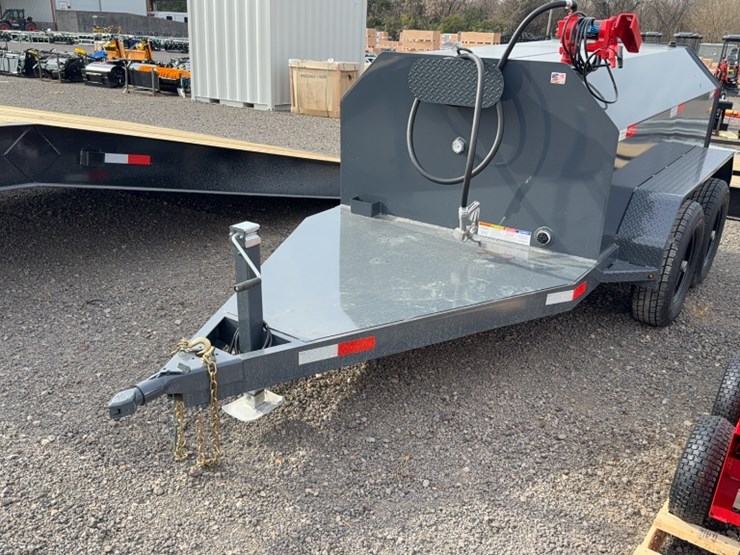 #2065-•-towable-750-gallon-fuel-tank-image-1