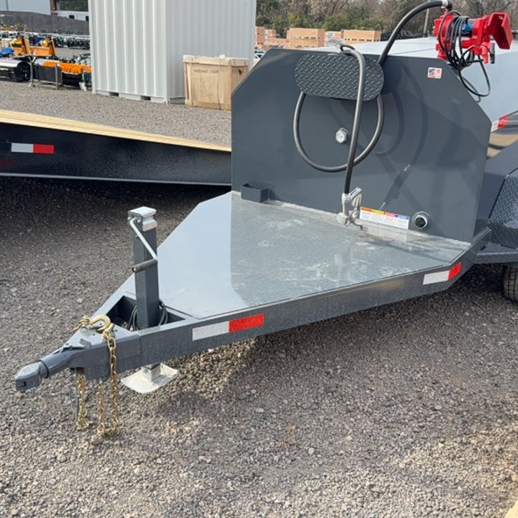 #2065 • TOWABLE 750 GALLON FUEL TANK