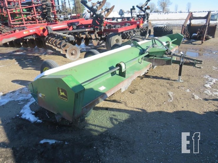 john-deere-120-image-1