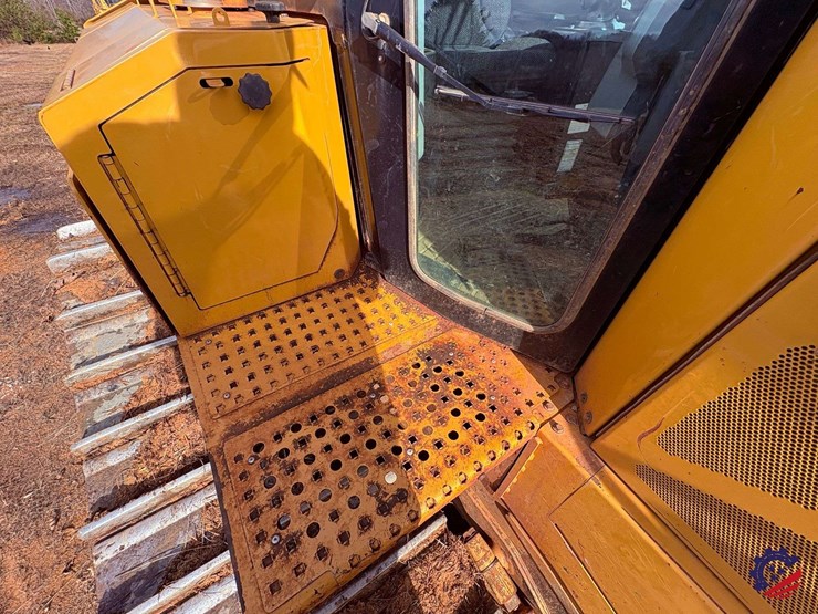 2019-caterpillar-d6t-xw-image-117