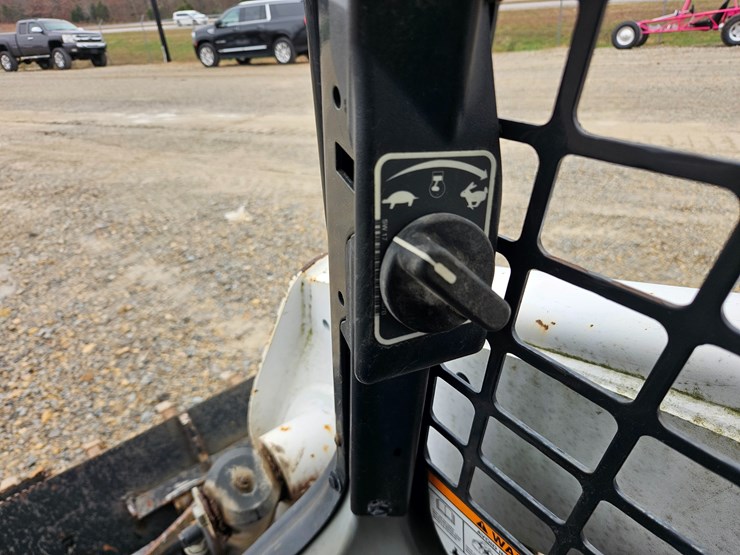 2018-bobcat-t770-image-30