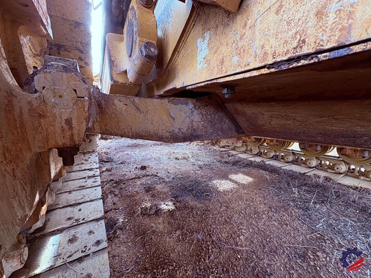 2019-caterpillar-d6t-xw-image-33