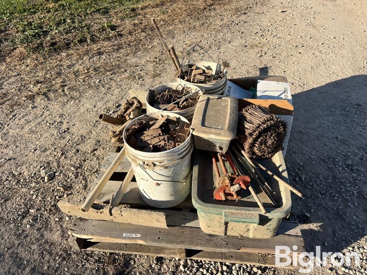 pallet-of-concrete-working-supplies-&-tools-image-2