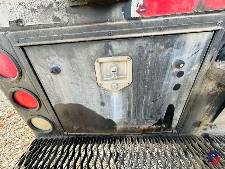 2007-peterbilt-340-image-44