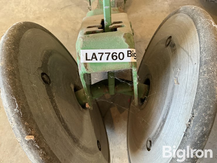 john-deere-7200-image-12
