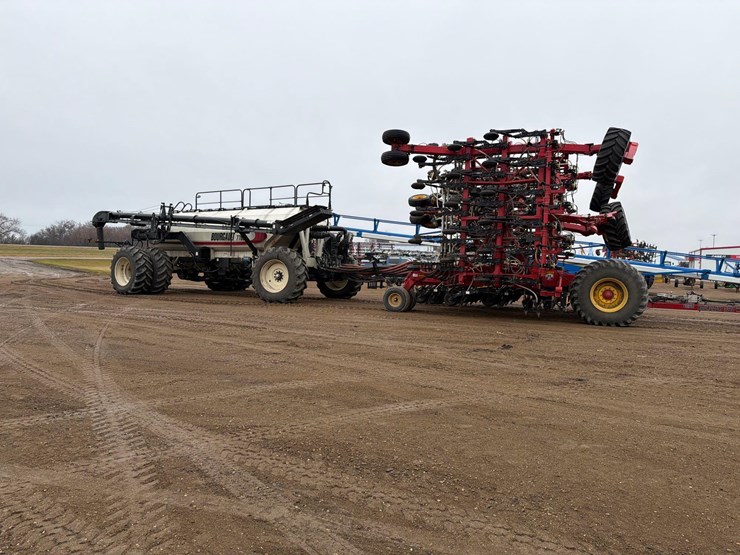 2016-bourgault-3320-66-image-3