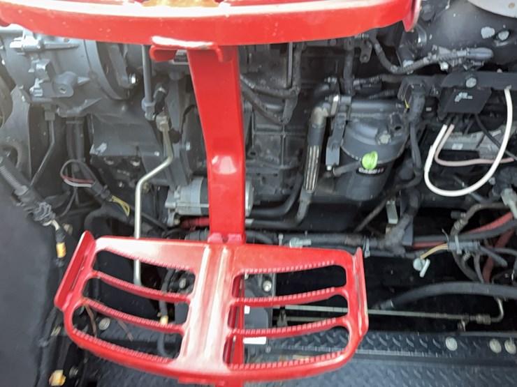 2018-case-ih-8240-image-102