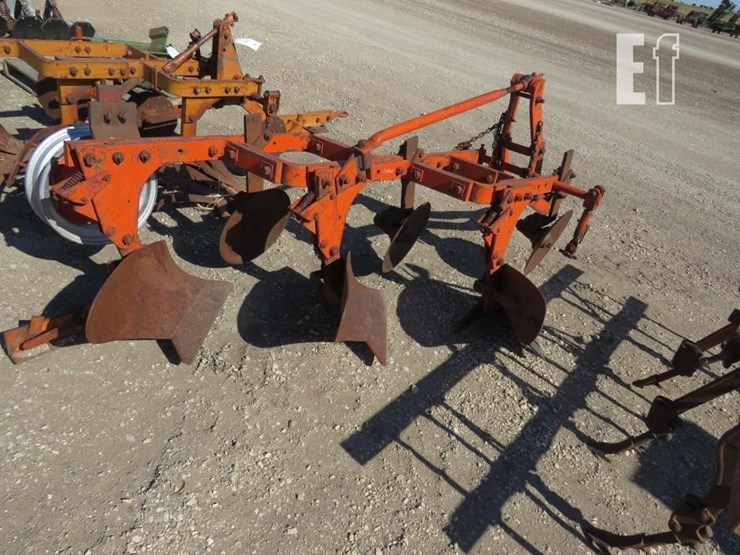 ac-3-bottom-trip-plow-w/-gauge-wheel-134-image-3