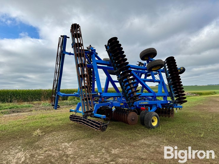 2010-landoll-7431-29-image-5