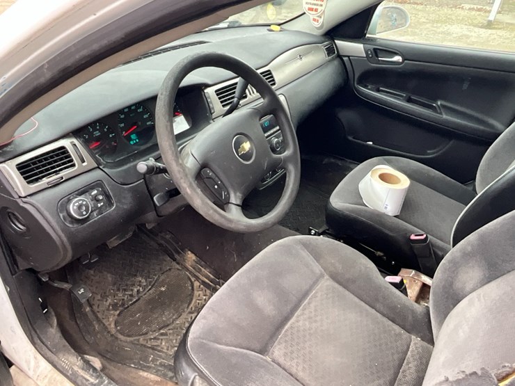 2014-chevrolet-impala-image-13