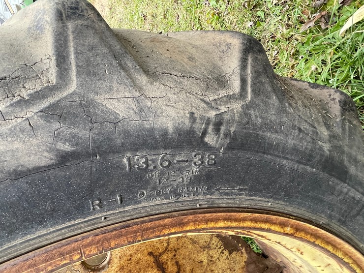 john-deere-620-image-37