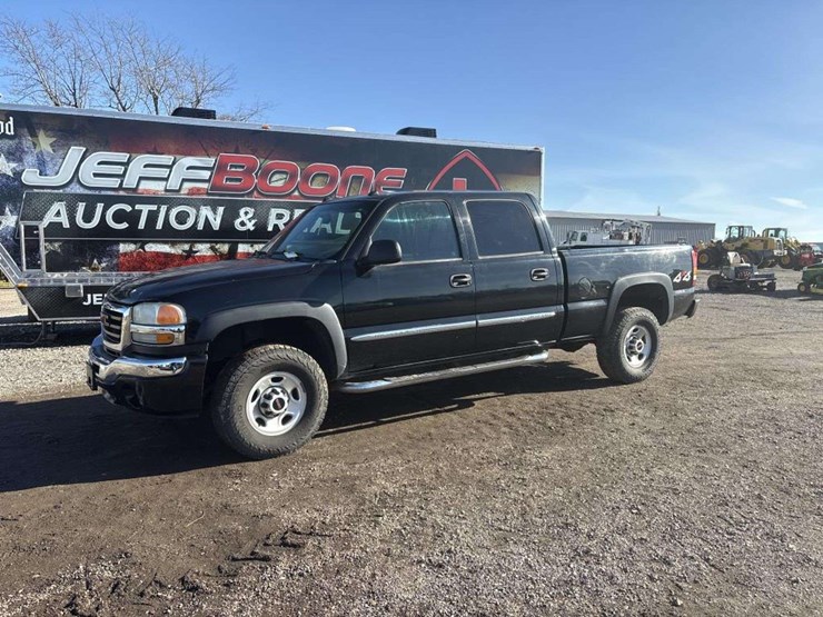 2005-gmc-sierra-2500-image-1