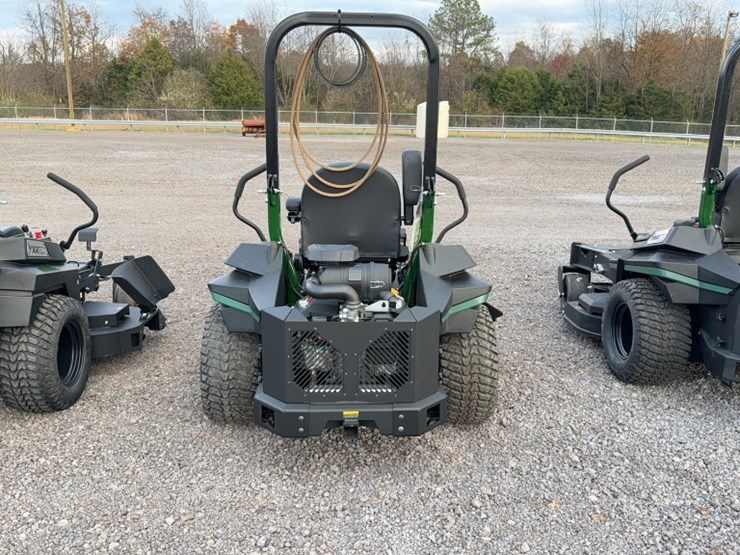 #3076-•-yakta-yxr-710-zero-turn-lawn-mower-image-9