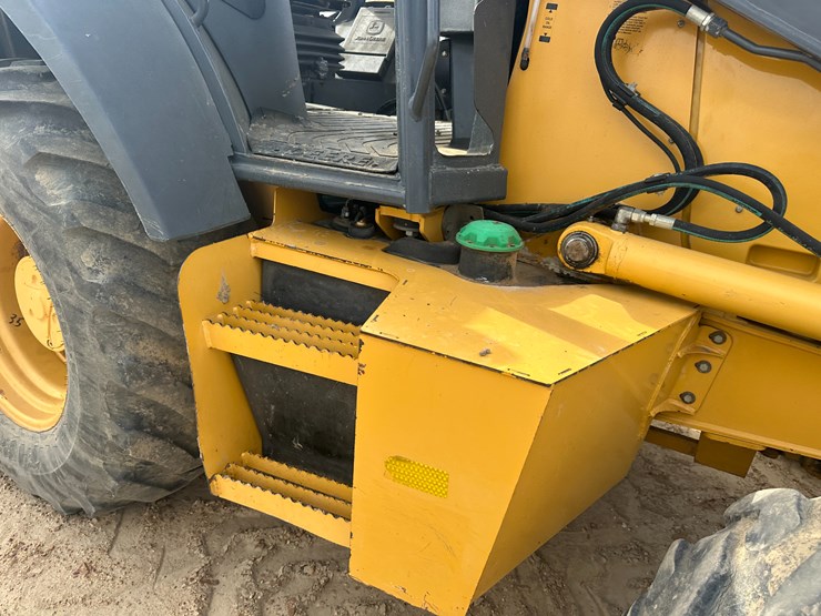 deere-310sj-image-47