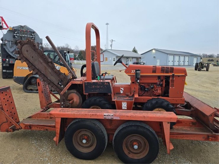 ditch-witch-3700-image-6