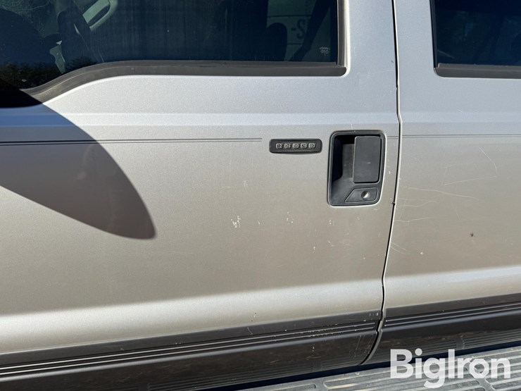 2003-ford-excursion-image-15