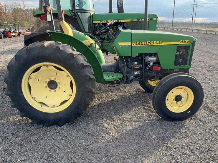 john-deere-5205-image-5