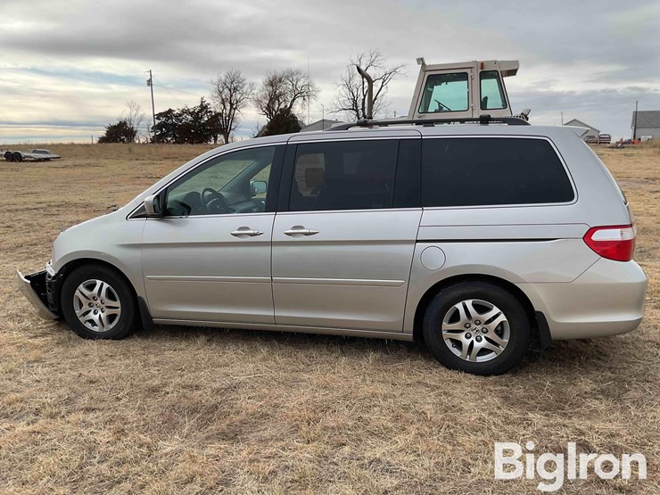 2005-honda-odyssey-image-8