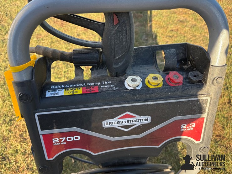 briggs-&-stratton-professional-series-power-washer-image-12