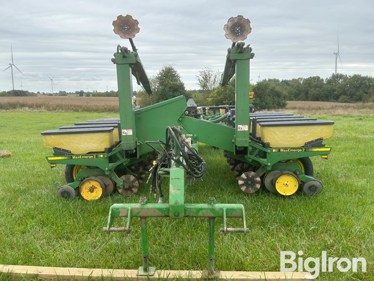 1991-john-deere-7200-image-2