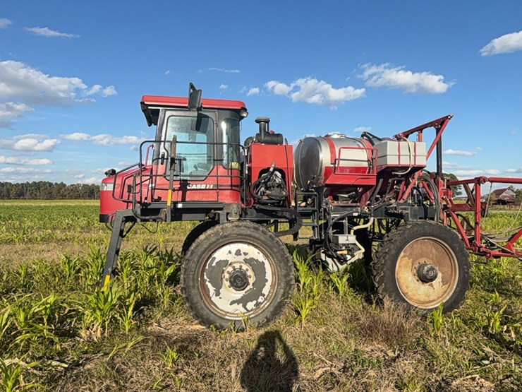 case-ih-3185-patriot-sprayer-image-130