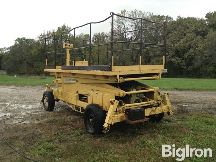selma-scissor-lift-image-7