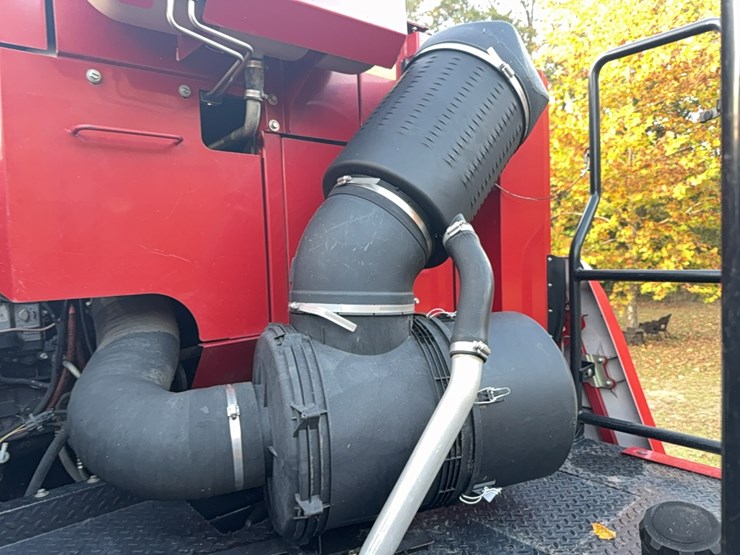 2018-case-ih-8240-image-70