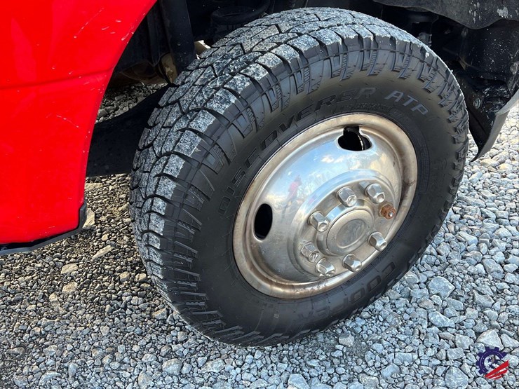 2017-ford-f350-xl-image-10