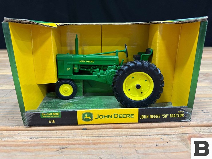 ertl-die-cast-replica-john-deere-"50"-tractor-1:16-scale-image-2
