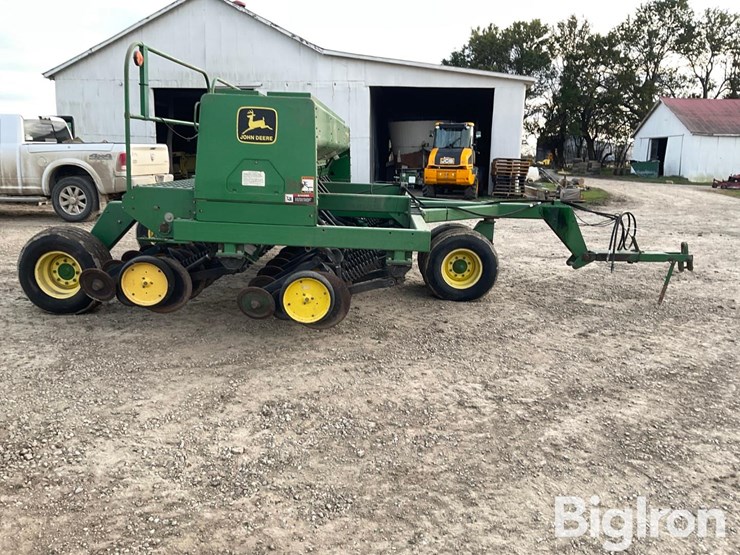 john-deere-750-image-4