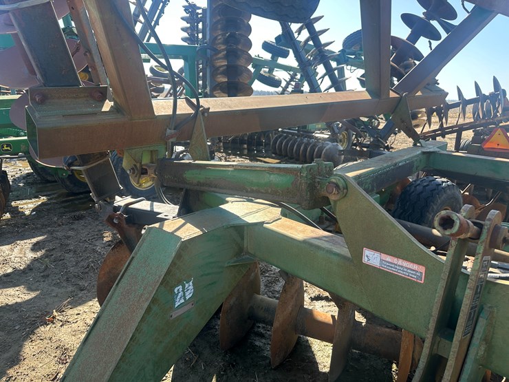 john-deere-30-image-29