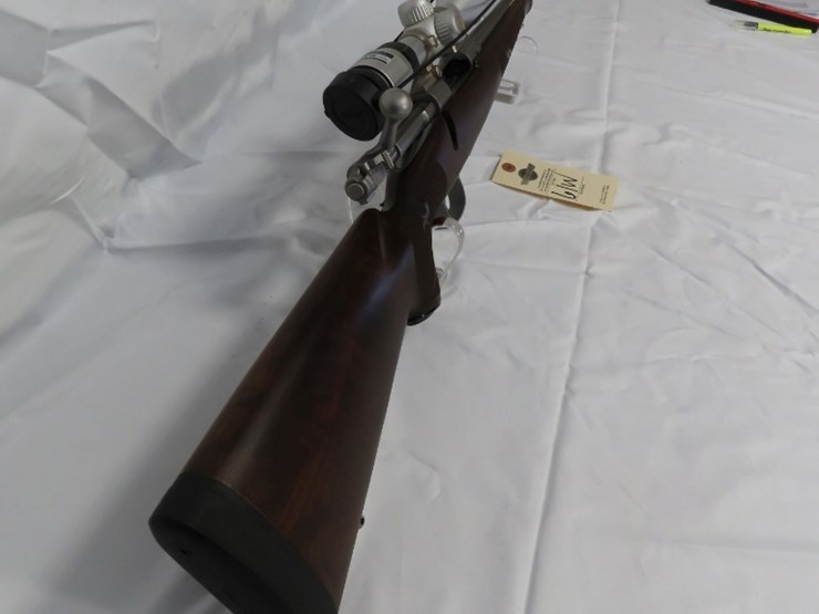 winchester-model-70-classic-stainless-sa-7mm-08rem-bolt-action-rifle-image-9
