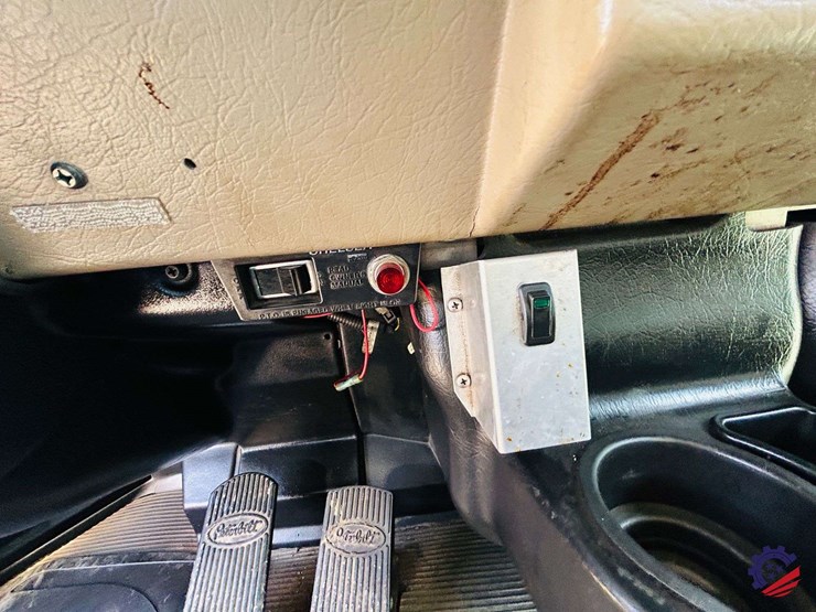 2007-peterbilt-340-image-179