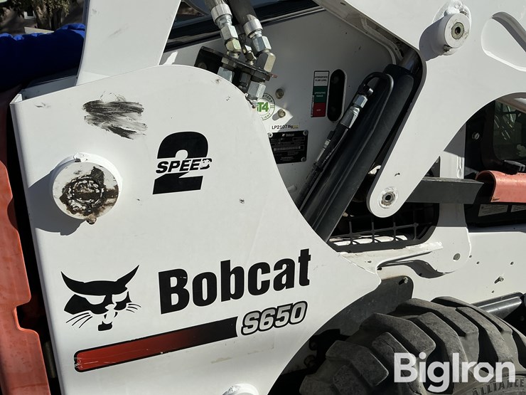 2012-bobcat-s650-image-15