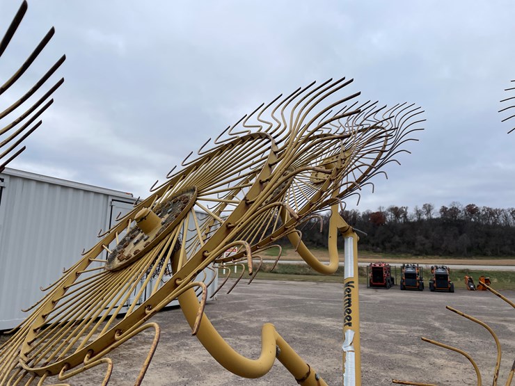 #1466-•-2008-vermeer-(10)-wheel-rake-with-kicker-image-10