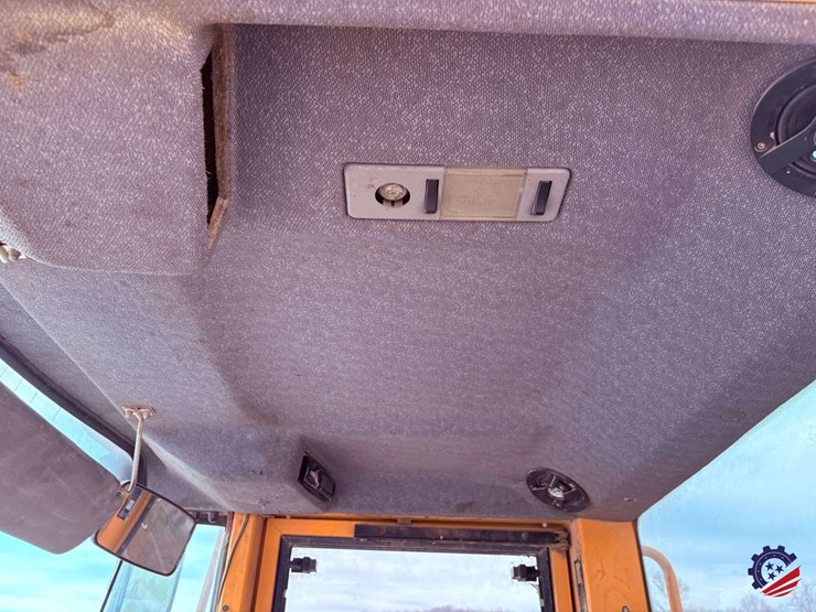 2004-volvo-l60e-image-71