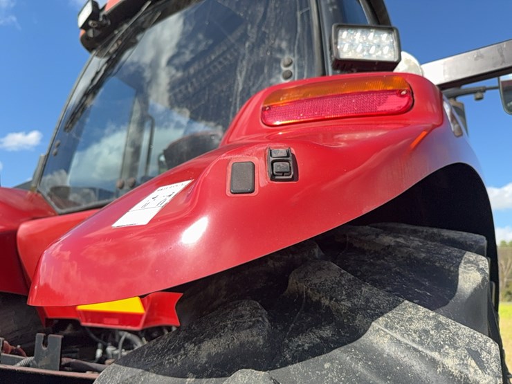 case-ih-magnum-335-image-30