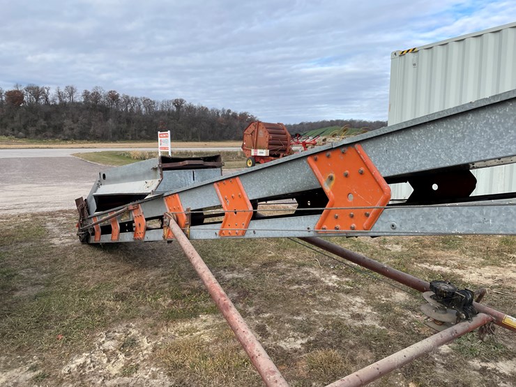 #1409-•-little-giant-elevator-image-9