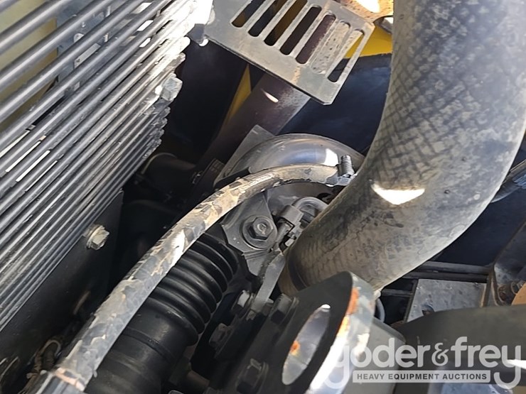 2022-komatsu-pc490-lc-11-image-82