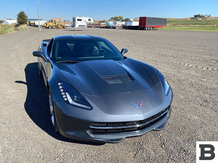 2014-chevrolet-corvette-stingray-coupe-image-5