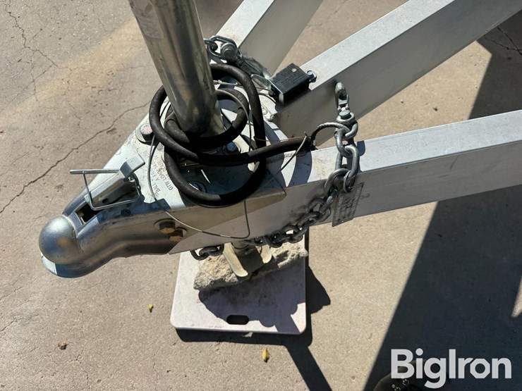 2022-neo-8.5x24-t/a-aluminum-enclosed-trailer-image-13