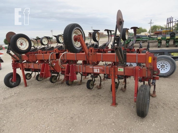 international-183-image-3