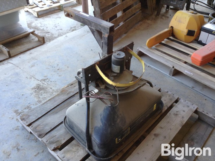 fimco-receiver-hitch-mount-rotary-seeder/spreader-image-5