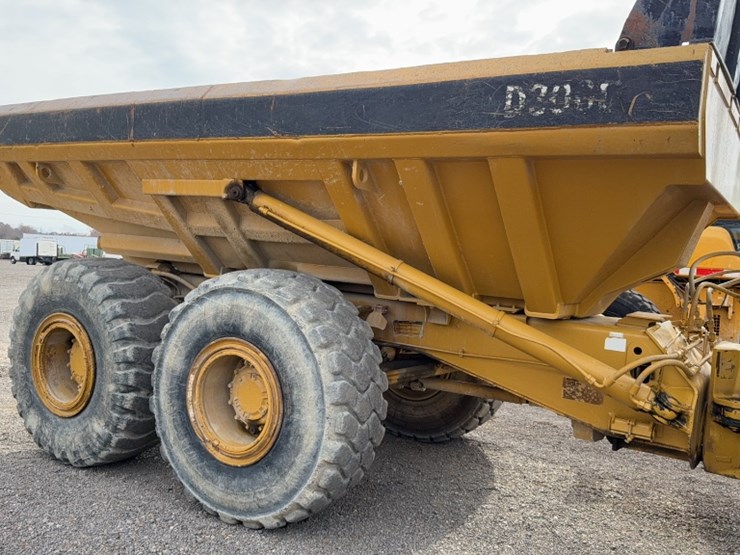 1995-caterpillar-d300d-image-7