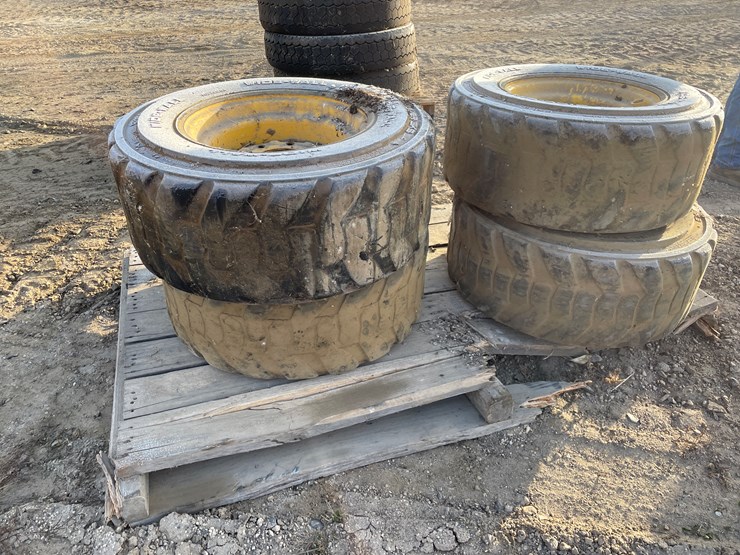 #1443-•-skid-steer-tires-(arcadia,-wi)-image-1