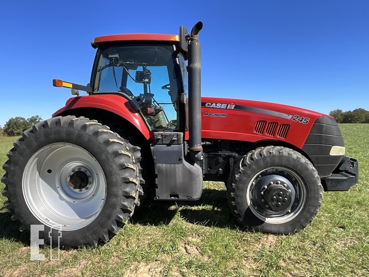 2010-case-ih-magnum-245-image-2