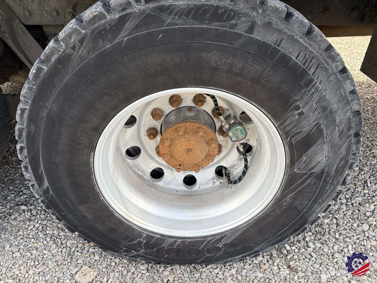 2009-kenworth-t800-image-29