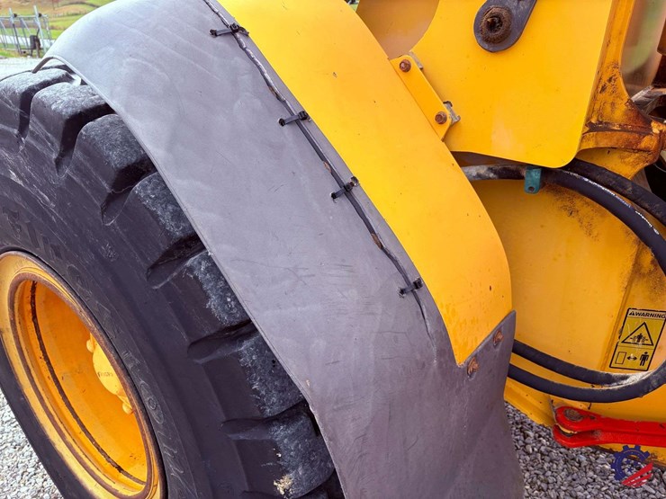 2004-volvo-l60e-image-44