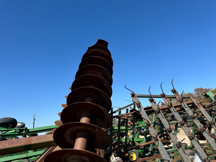 john-deere-26-image-21